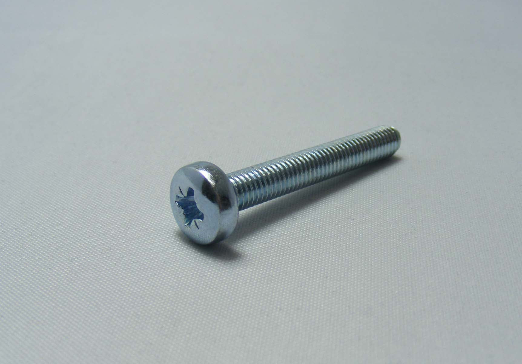 Numatic M5 Screw - 220033
