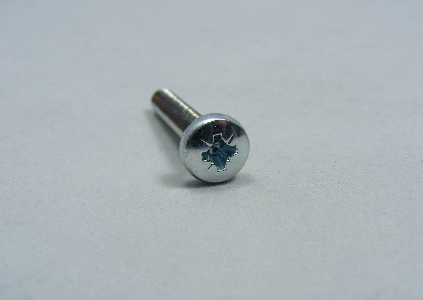 Numatic 299020 M5 x 30mm Machine Screw