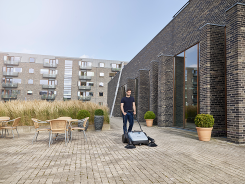 Nilfisk SW250 920 Manual Push Sweeper