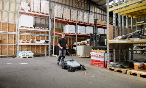 Nilfisk SW250 920 Manual Push Sweeper