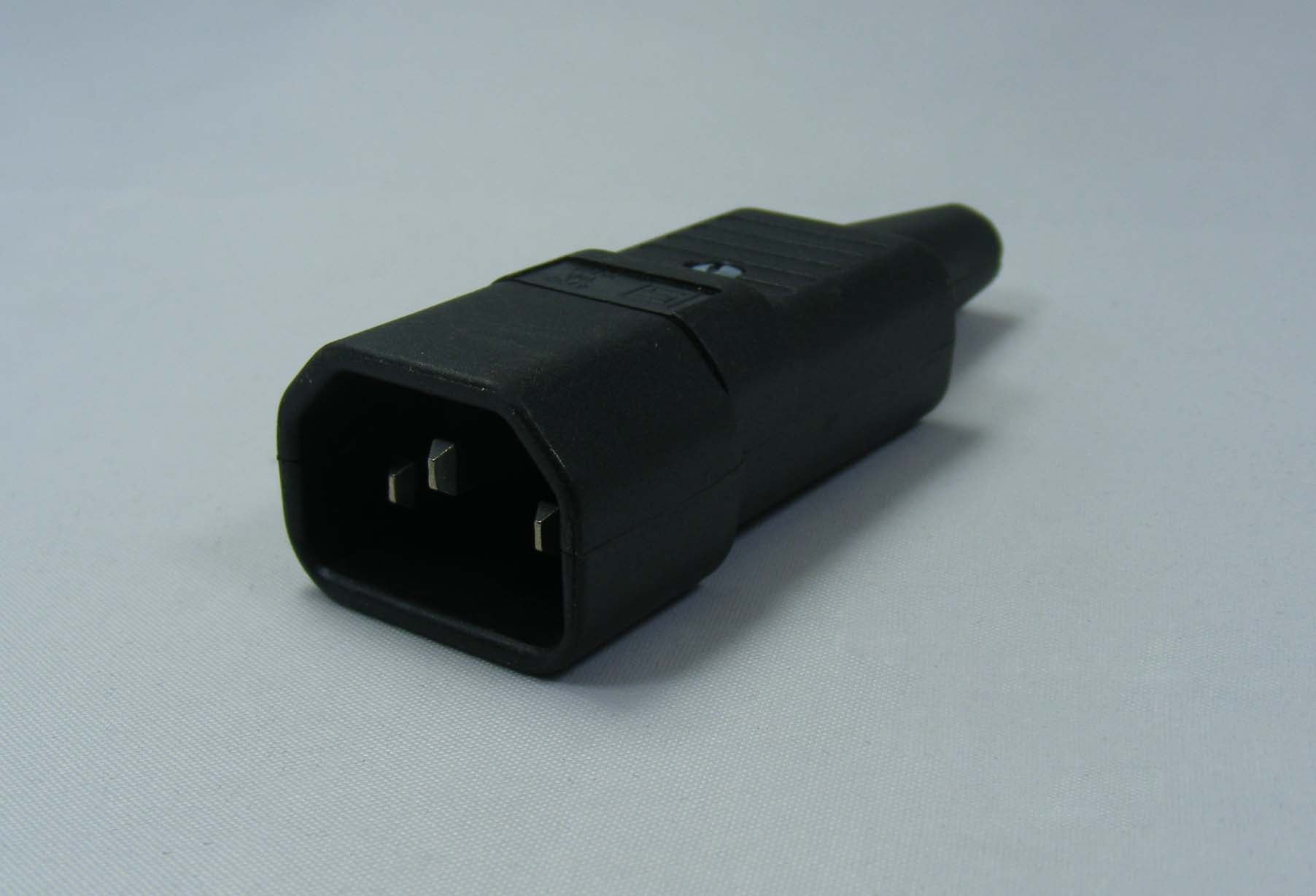 Numatic 220133 Straight 3 Pin Plug